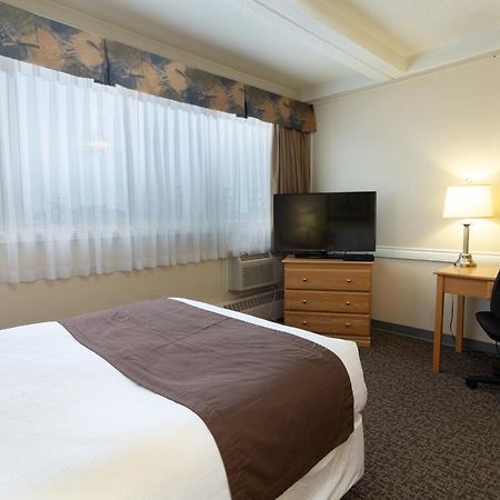 Bcm Inns Fort Mcmurray - Downtown Экстерьер фото