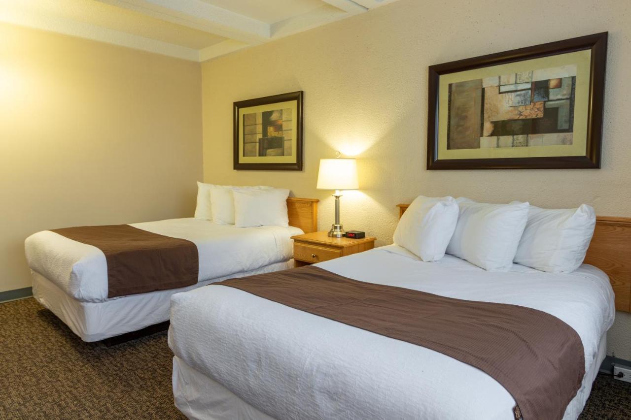 Bcm Inns Fort Mcmurray - Downtown Экстерьер фото