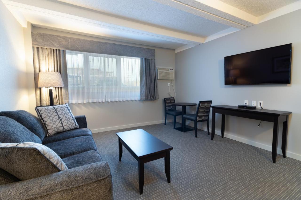 Bcm Inns Fort Mcmurray - Downtown Экстерьер фото
