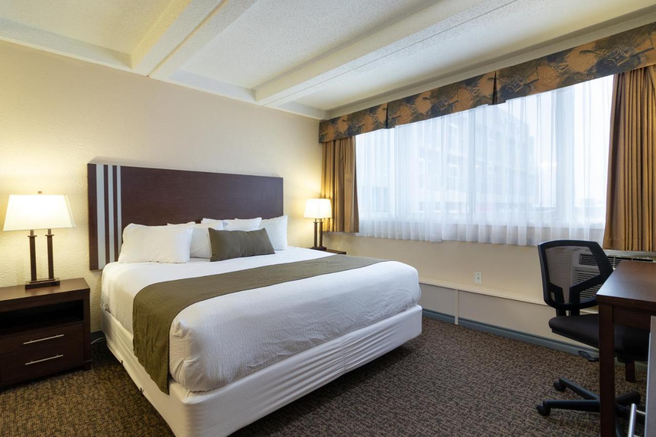 Bcm Inns Fort Mcmurray - Downtown Экстерьер фото