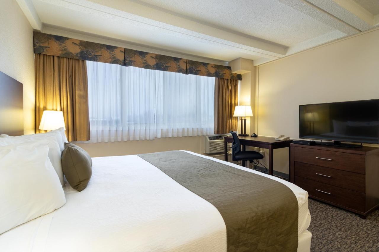 Bcm Inns Fort Mcmurray - Downtown Экстерьер фото