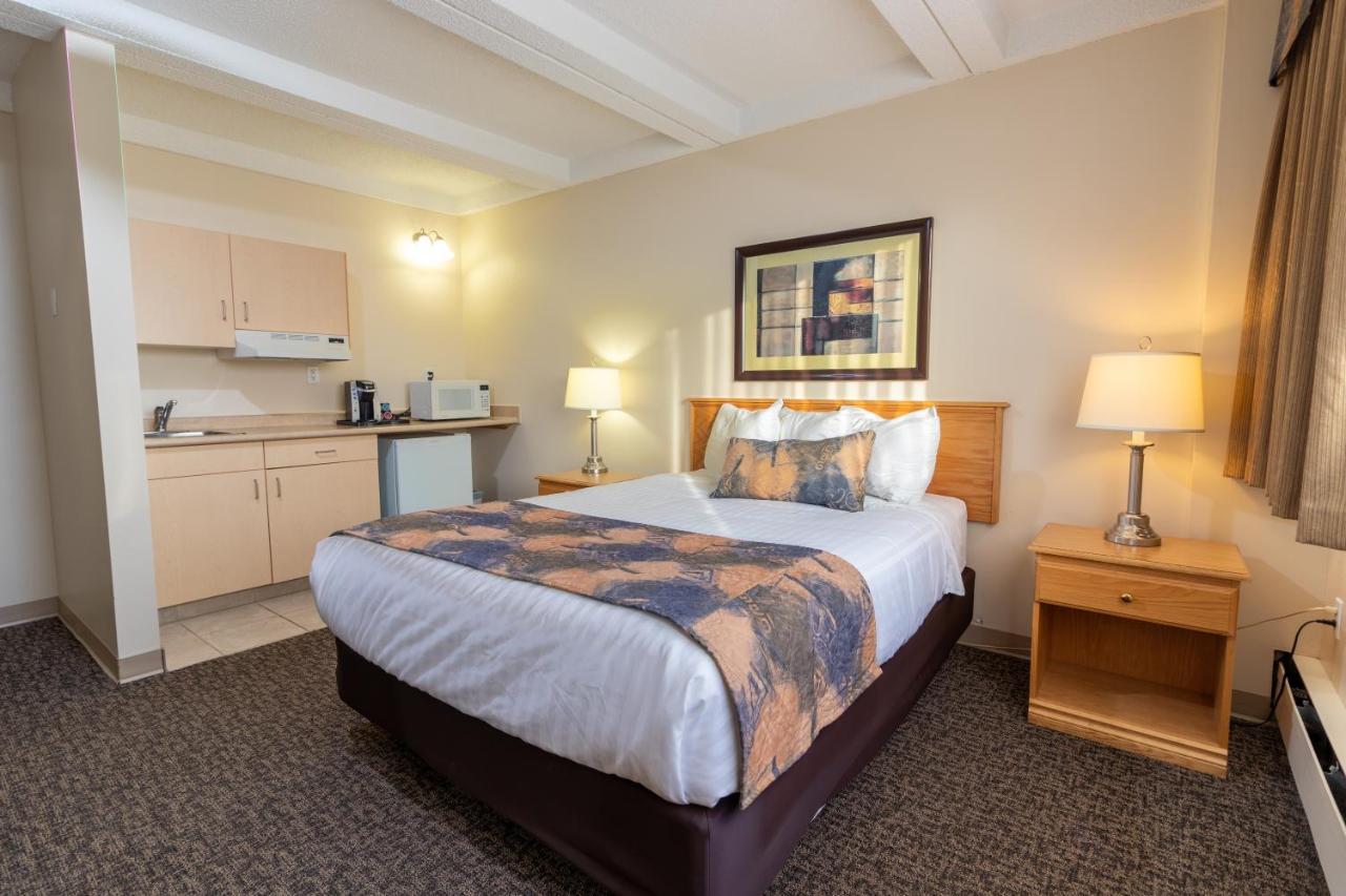 Bcm Inns Fort Mcmurray - Downtown Экстерьер фото