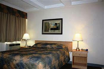 Bcm Inns Fort Mcmurray - Downtown Экстерьер фото